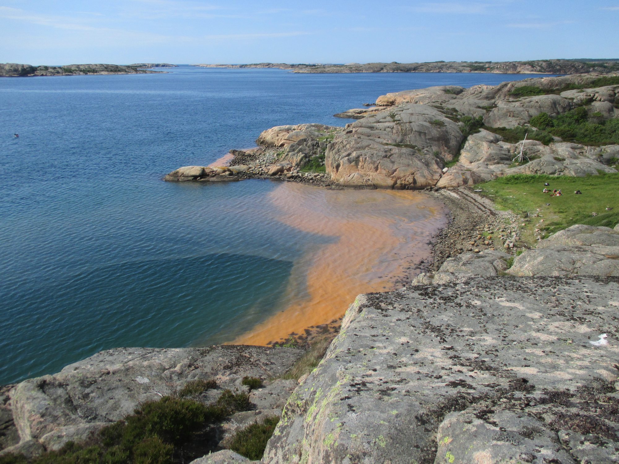 Felsige schwedische Kuestenlandschaft